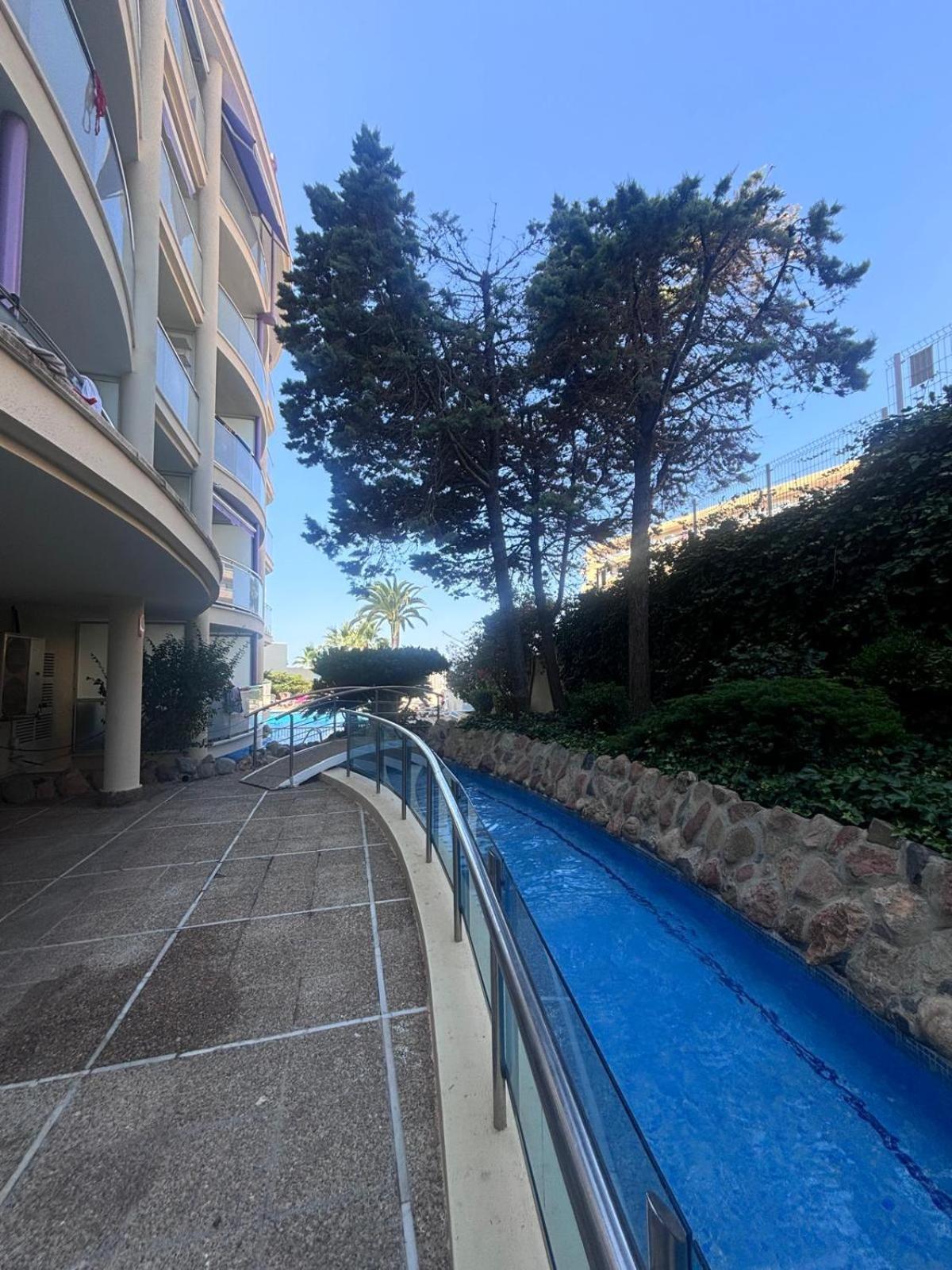 Apartamentos Cala Crancs Salou Eksteriør billede